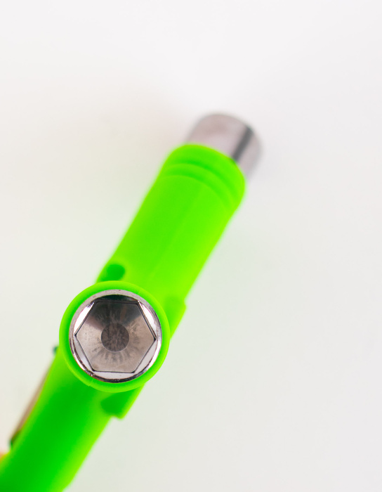 Klucz Do Deskorolki Nervous Zielony