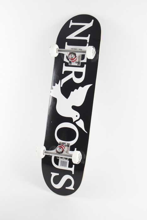 Deskorolka Nervous Classic Logo Black 8.125