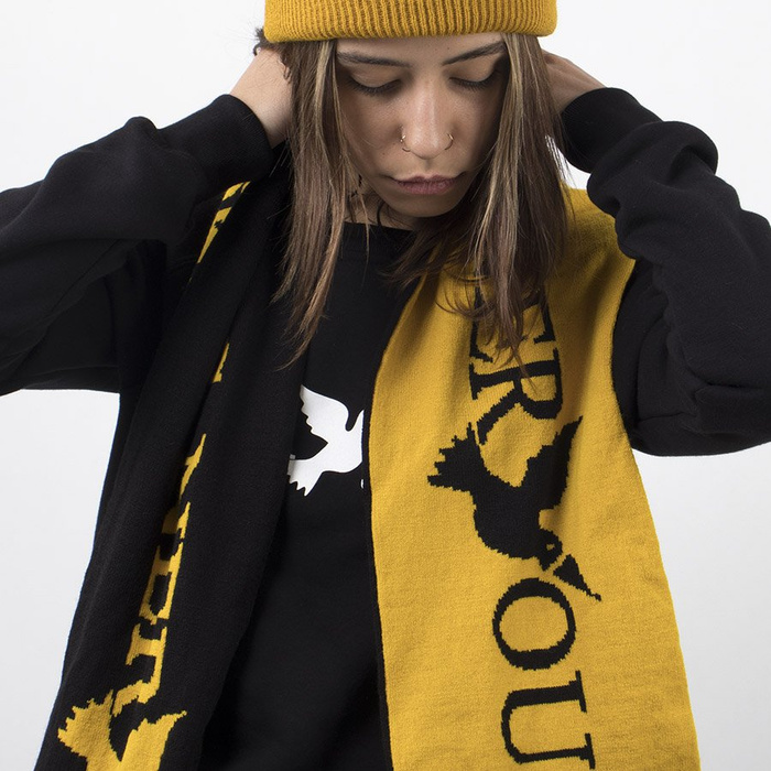 Szalik Nervous Classic Black/Yellow