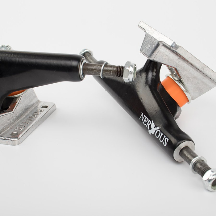 Trucki Nervous Black/Silver