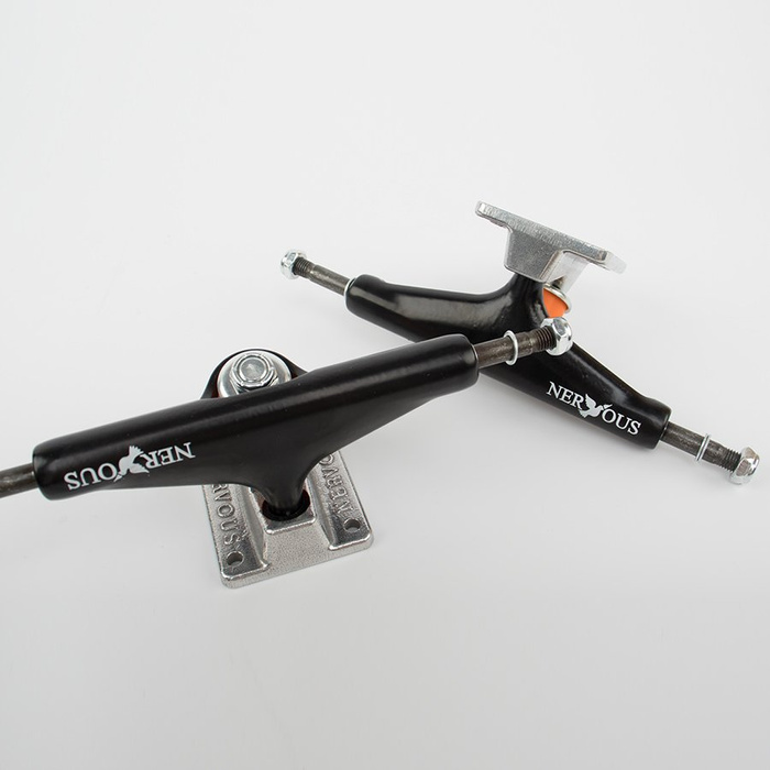 Trucki Nervous Black/Silver