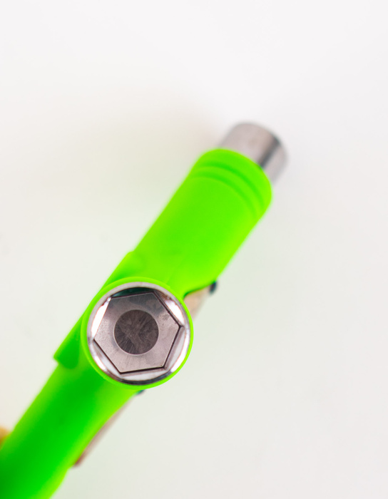 Klucz Do Deskorolki Nervous Zielony