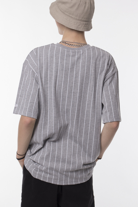 Koszulka New Era Oversized Pinstripe Grey